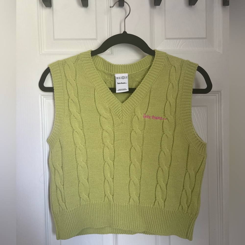 UO Iets Frans Sweater Vest sz M